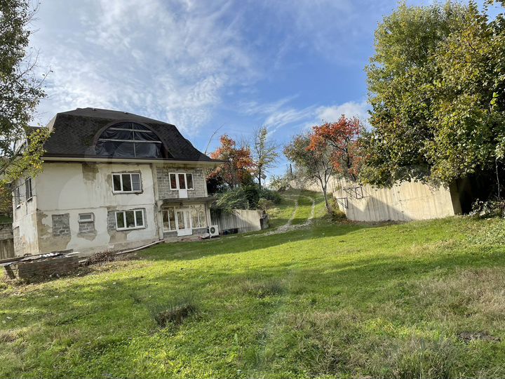 Дом 138 м² на участке 16 сот.