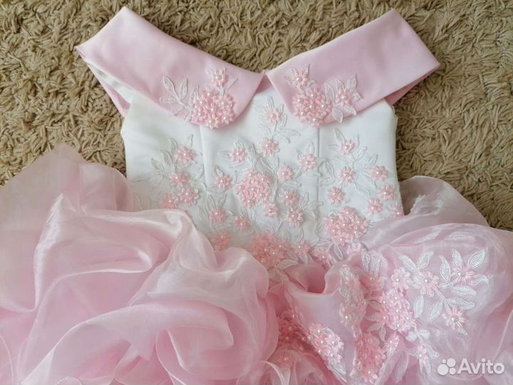 Нарядное платье