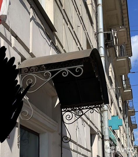 Железный козырек