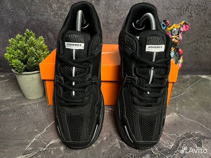 Кроссовки Nike Zoom Vomero 5 black