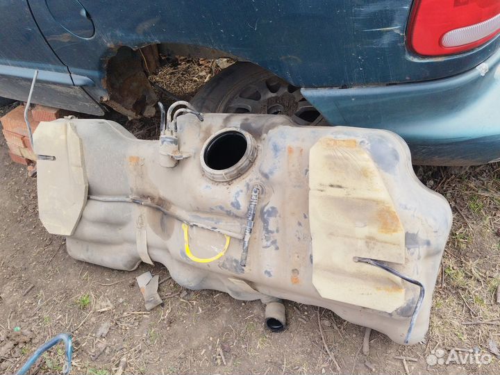 Бак chrysler voyager 3