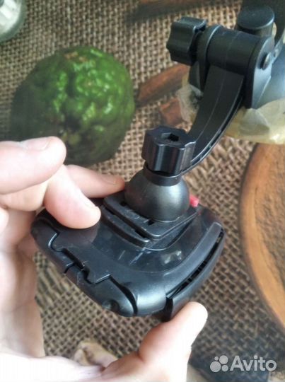 Подставка для телефона в машину