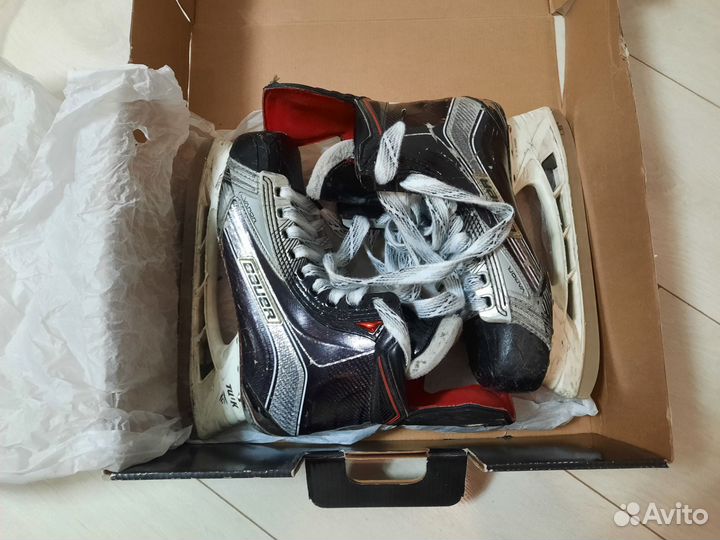 Хоккейные коньки профессиональные Bauer Vapor 1X
