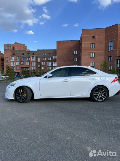 Lexus IS 2.5 AT, 2014, 250 000 км