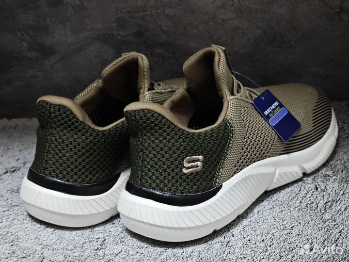 Кроссовки летние легкие Skechers р.46,47