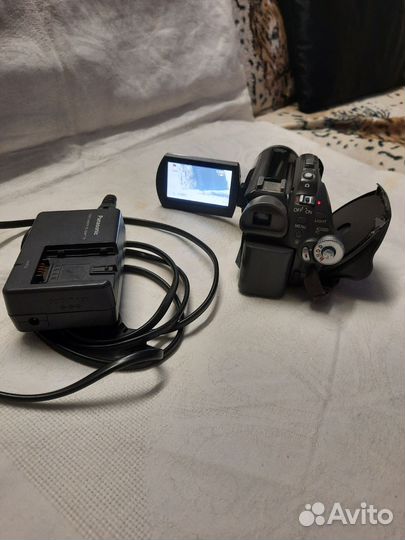 Видеокамера panasonic VDR -D230