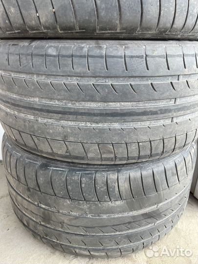 Dunlop SP Sport Maxx GT 275/40 R20 и 315/35 R20