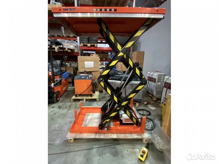 Гидравлический подъемный стол