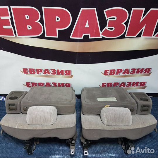 Сиденье заднее Mitsubishi Pajero V45W 6J72 1994