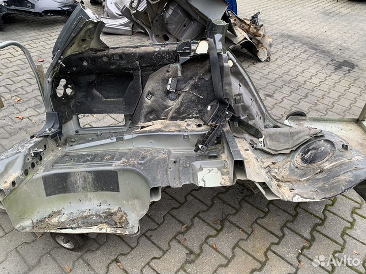 Четверть BMW 5 E61 заднее левое крыло