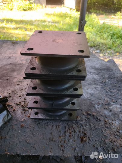 Амортизатор-подушка (xcmg) XMR353