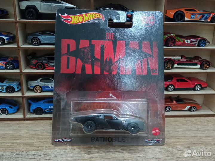 Hot wheels premium batmobile
