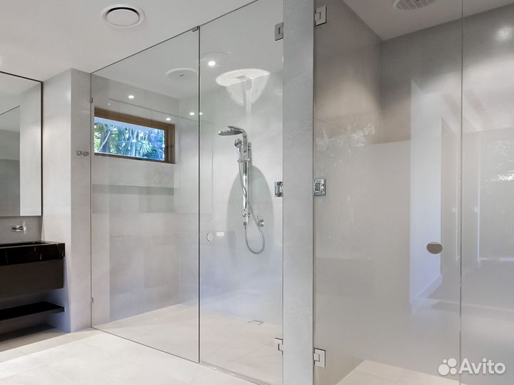 Душевая кабина для маленькой ванной