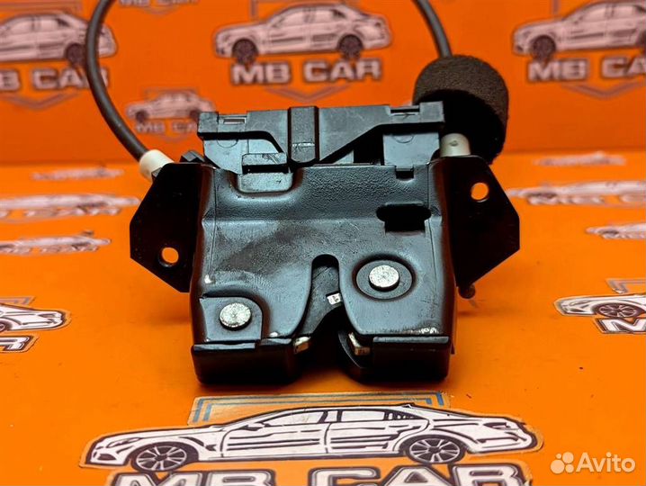 Замок багажника w203 C-class 612.962