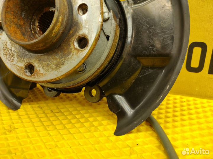 Кулак поворотный задний правый Bmw 116I F20