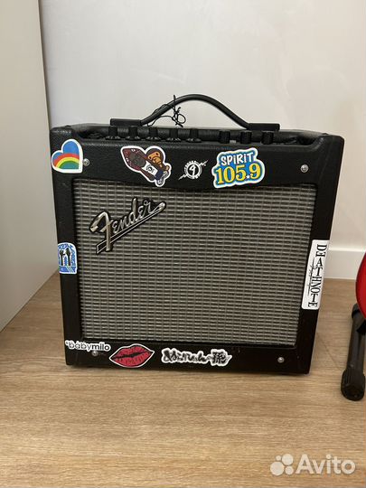 Гитара rockdale+ комбоусилитель fender