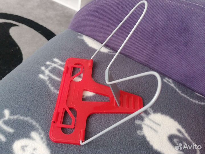 Подставка для книг