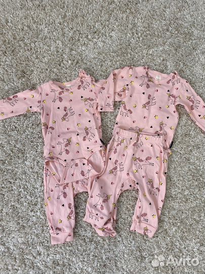 Пакет одежды для девочек-двойняшек. Размер 62-68