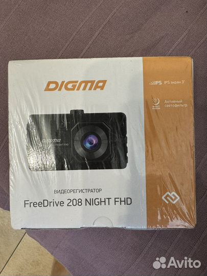 Видеорегистратор Digma FreeDrive 208 Night FHD