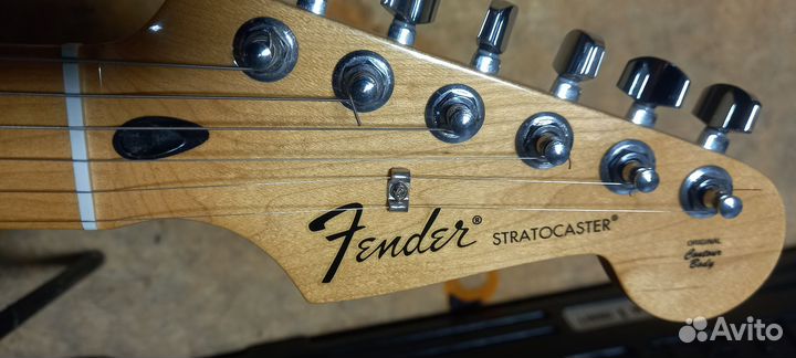 Электрогитара Fender Stratocaster