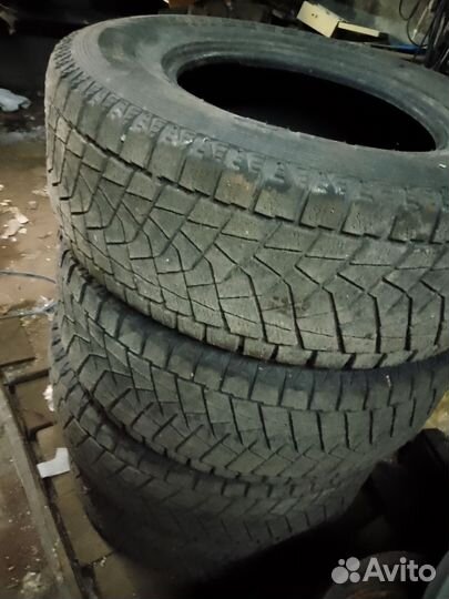 Bridgestone Dueler A/T 265/70 R16