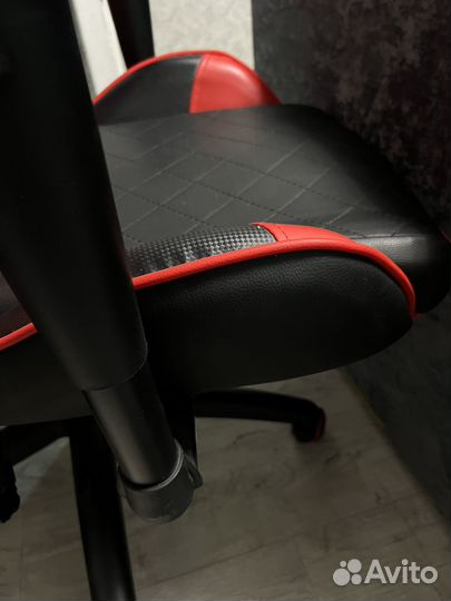 Компьютерное кресло