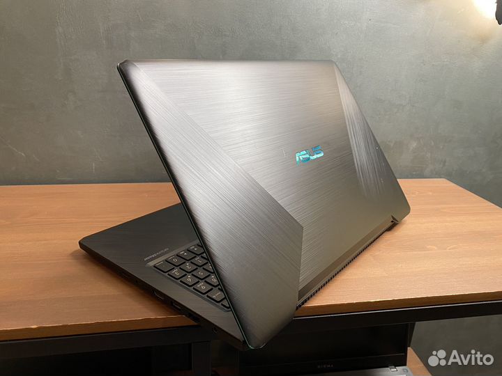 Asus TUF 15,6