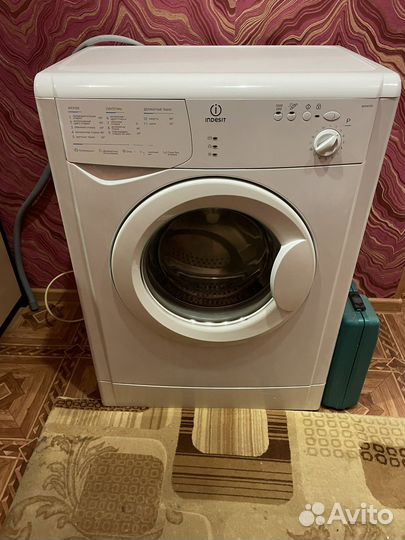 Стиральная машина indesit