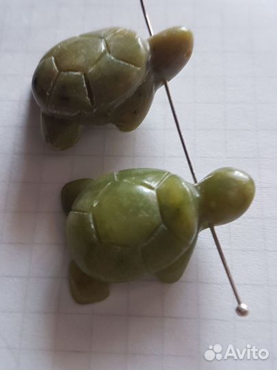 Резные бусины, подвески из камней