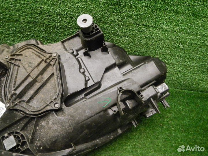 Фара правая Porsche Cayenne