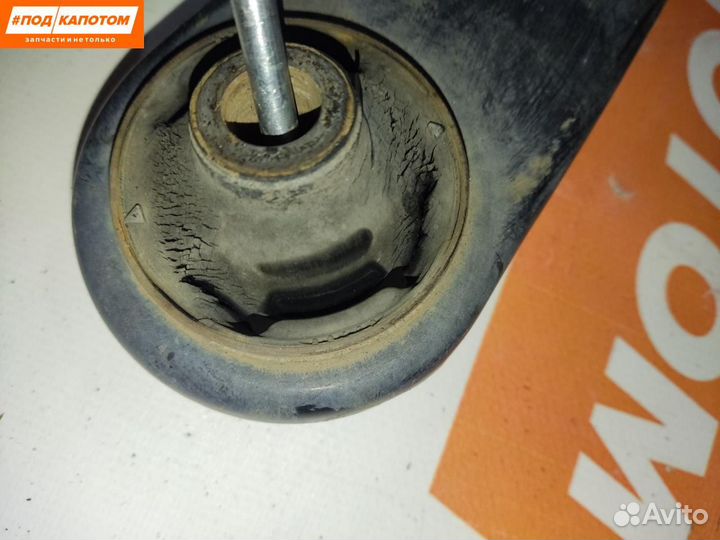 Рычаг передний левый нижний Mitsubishi Lancer 10