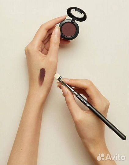 MAC small EYE shadow sketch