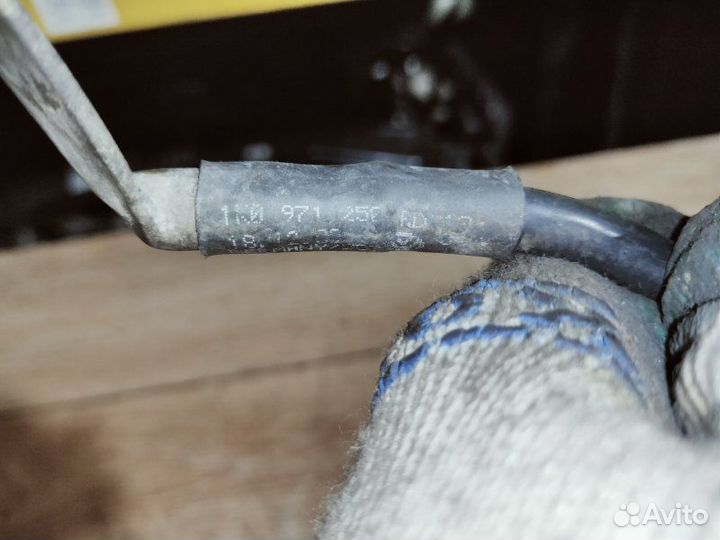 Провод стартера Volkswagen Golf 6 caxa 1.4 2010