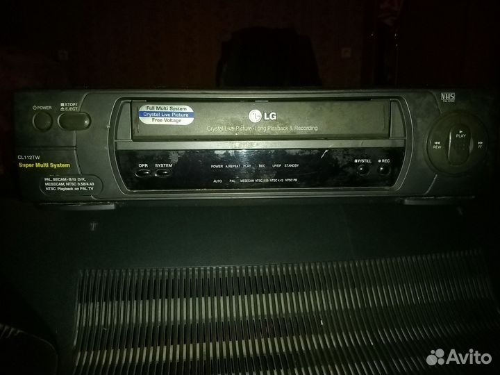 Видеомагнитофон LG