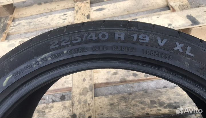 Continental ContiSportContact 5 225/40 R19 93V