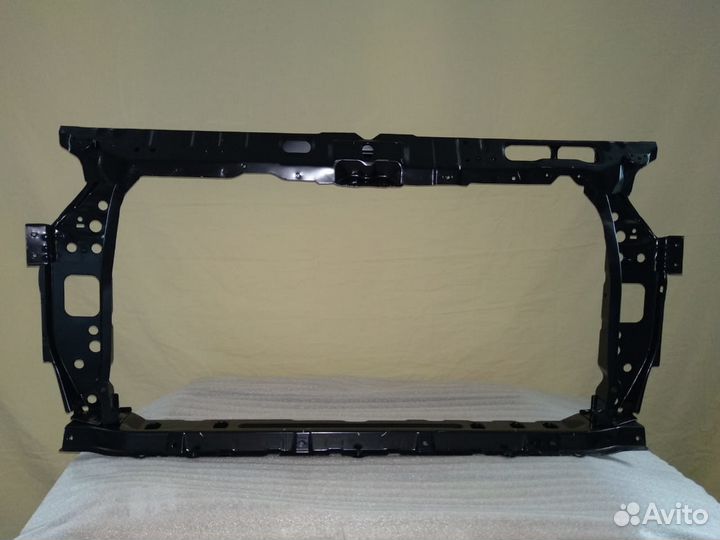 Рамка Радиатора (Телевизор) на Solaris