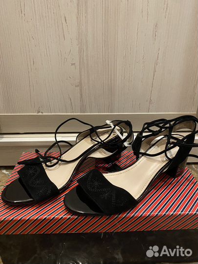 Босоножки Kristina Milan