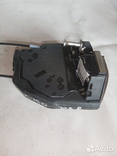 Замок боковой двери задний правый Toyota Corolla