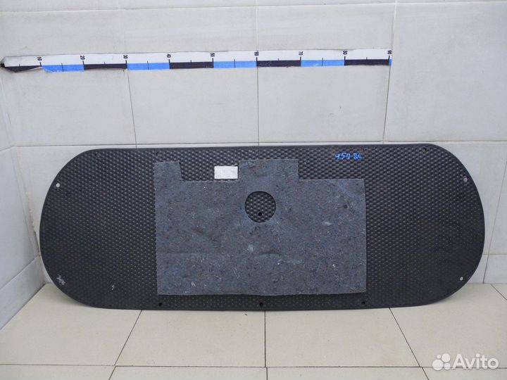 Обшивка двери багажника M2 (2010-1014)