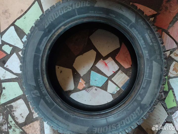 Bridgestone Ice Cruiser 7000S 185/60 R14 82M