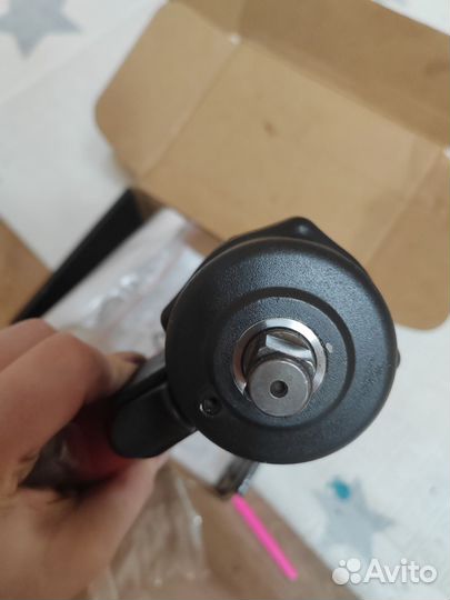 Пневмогайковерт