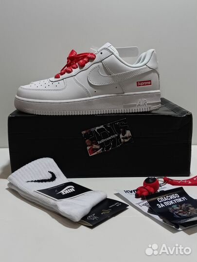 Кроссовки Nike Air Force 1 Low x Supreme White