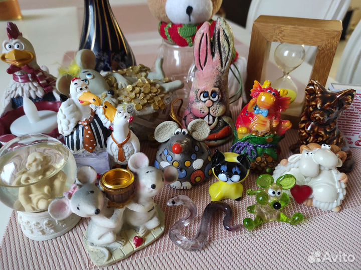 Фигурки статуэтки сувениры