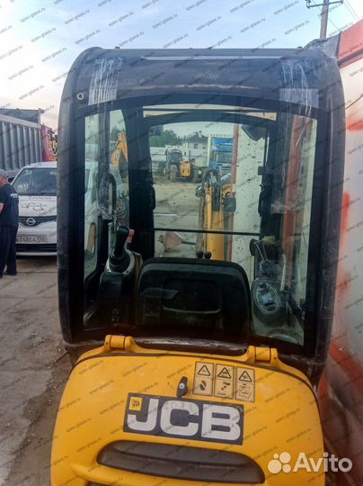 Стекло лобовое Mustang 2054