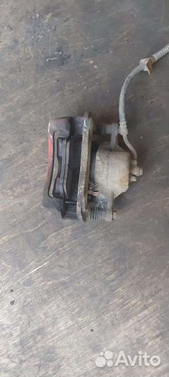 Супорт передний Hyundai Solaris