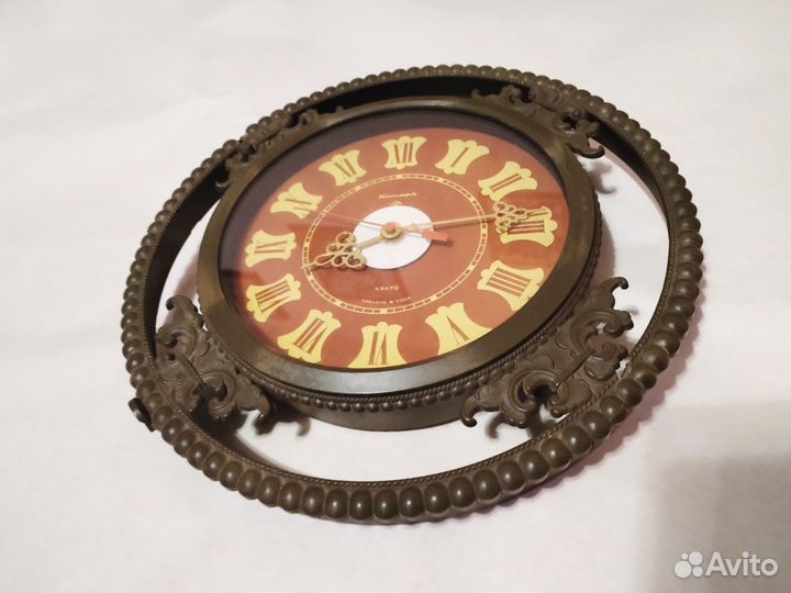 Старинные настенные часы СССР