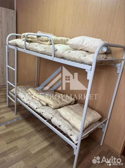 Металлическая двухъярусная кровать