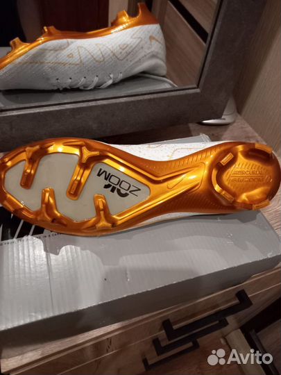 Новые кроссовки бутсы Nikе на 43 размер 28.5
