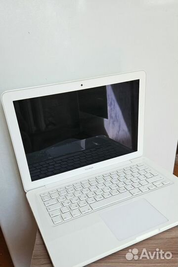 MacBook 13