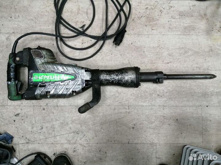 Молоток отбойный Hitachi H65sb2
